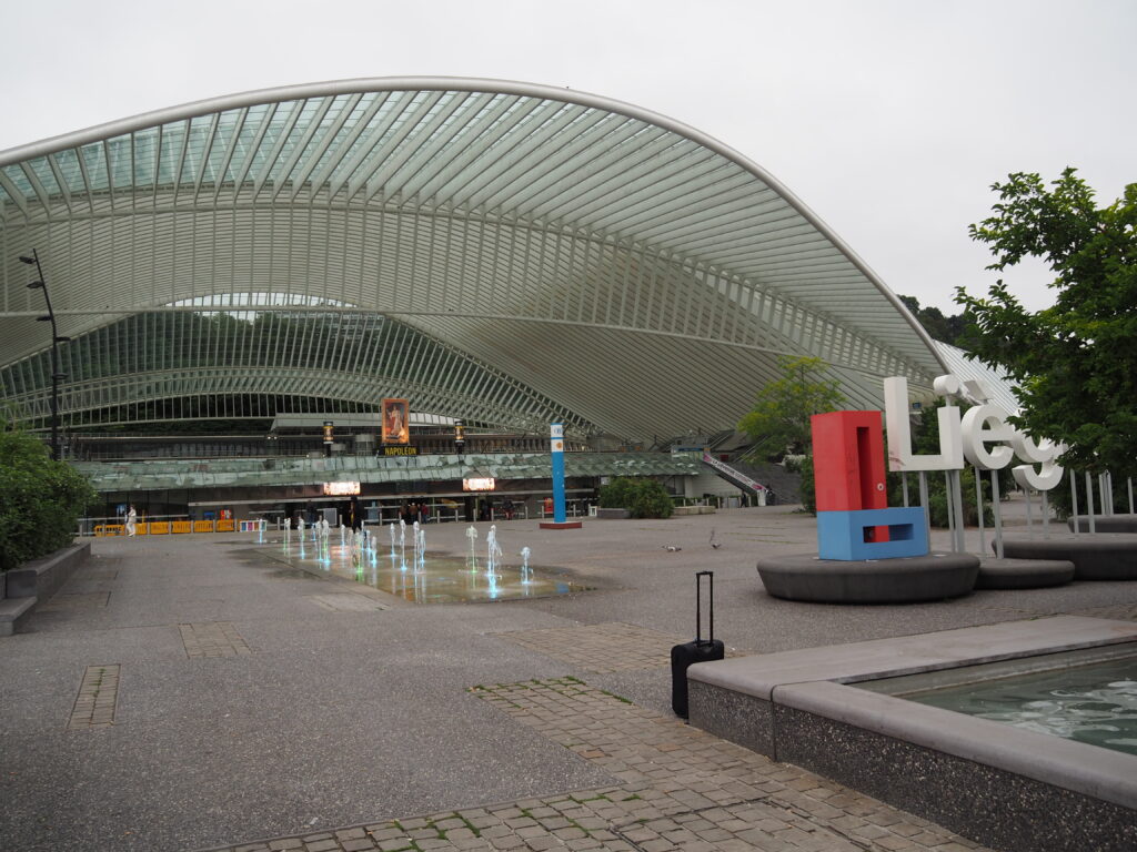 Med to togskift kommer den erhvervsrejsende til Bruxelles.